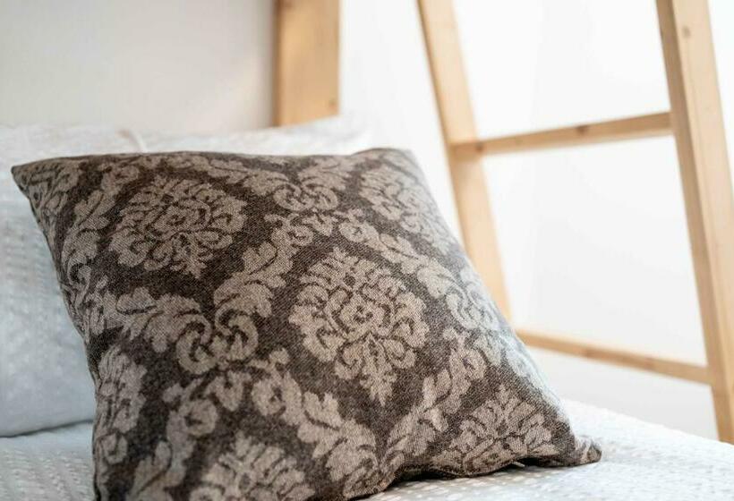 La Pao Bed And Breakfast