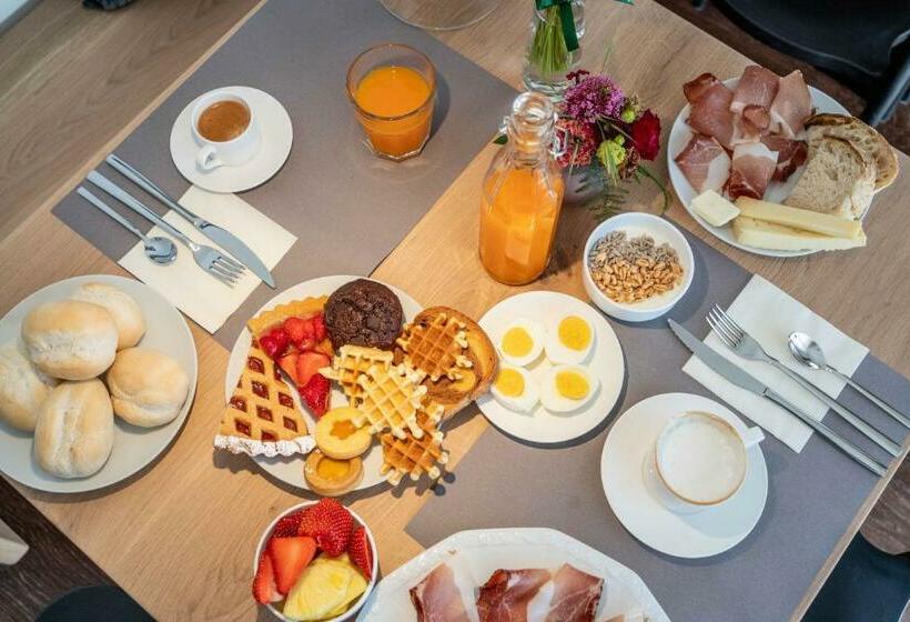 La Pao Bed And Breakfast