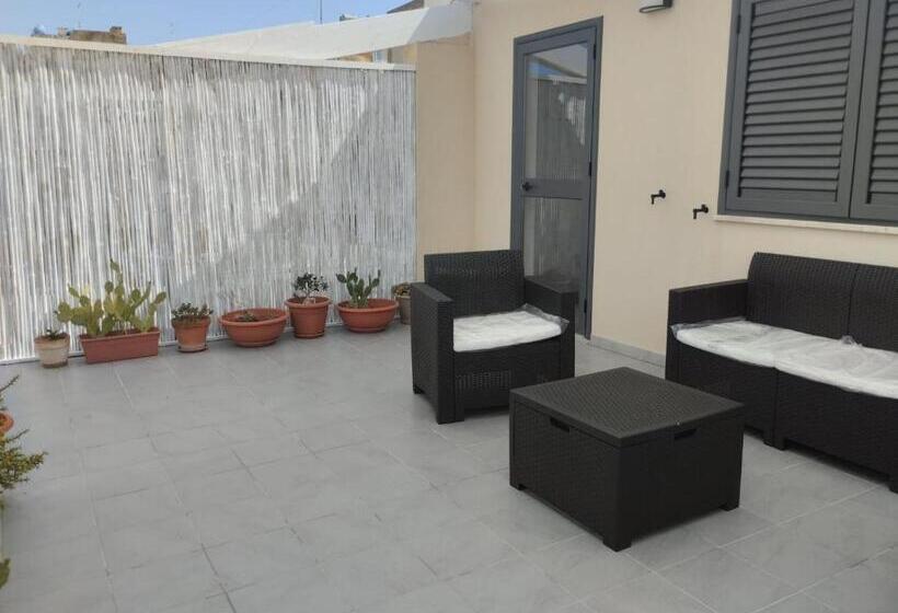 پانسیون Andasì