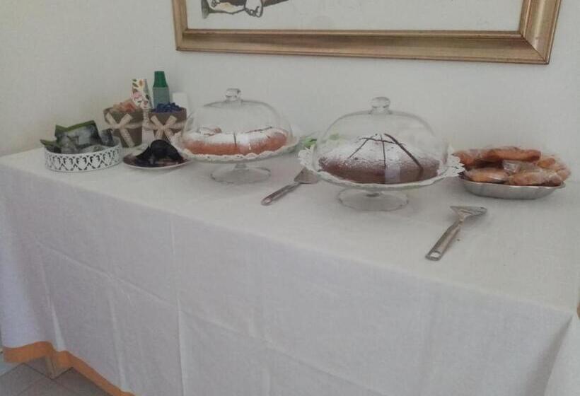 پانسیون Andasì