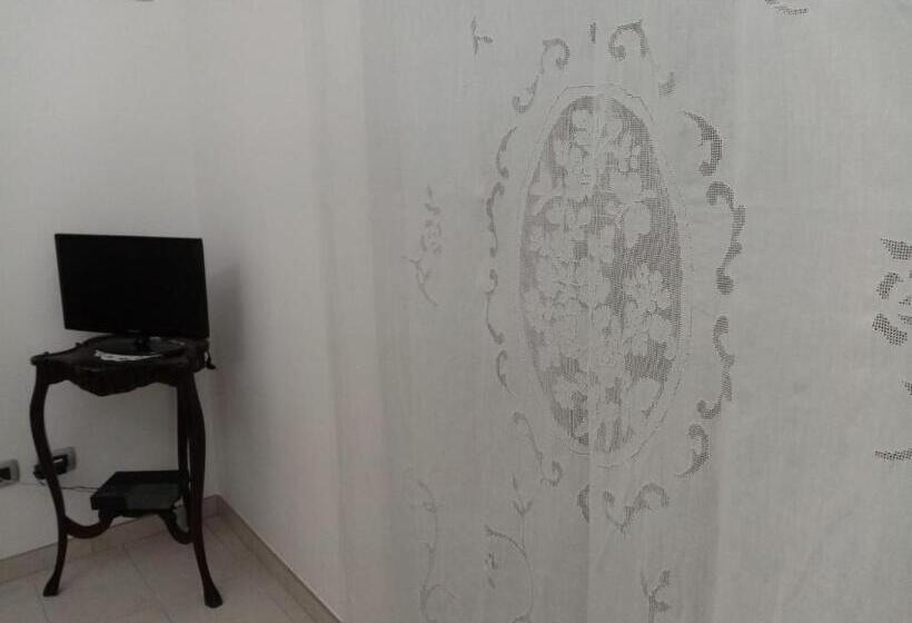 پانسیون Andasì