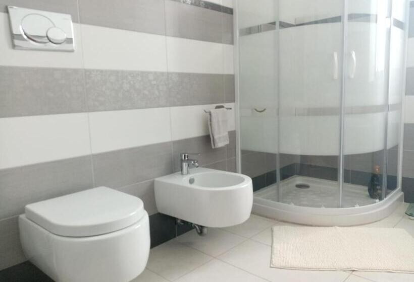 پانسیون Andasì