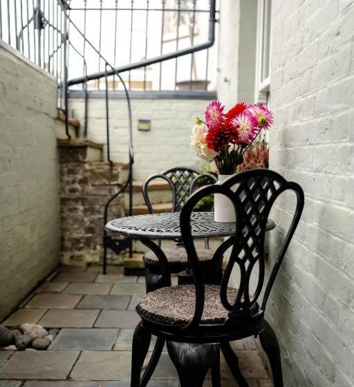 펜션 Anne Boleyn’s Escape