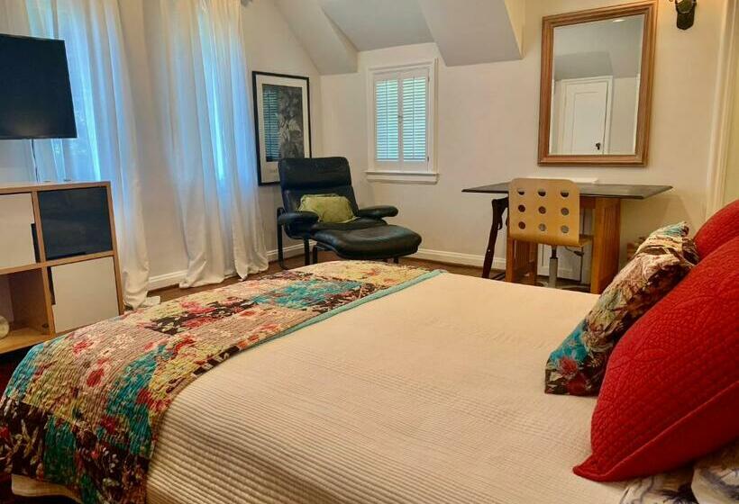 بنسيون Beautiful Airy Architectdesigned Room And Brand New Private Luxe Bathroom