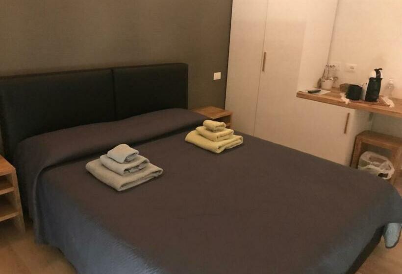 פנסיון Dimora Aurora