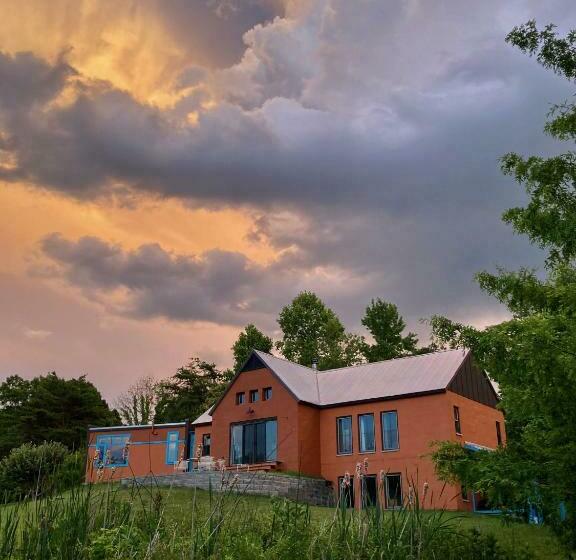 פנסיון Eden S Echoes Country Retreat