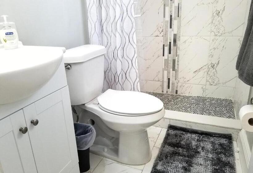 Пансион Glam Private Studio 4 Miles From Beach