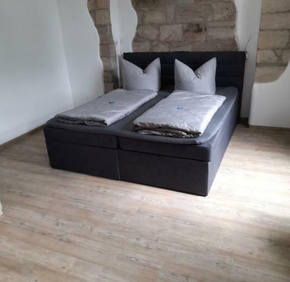 Пансион Gästehaus Leonie