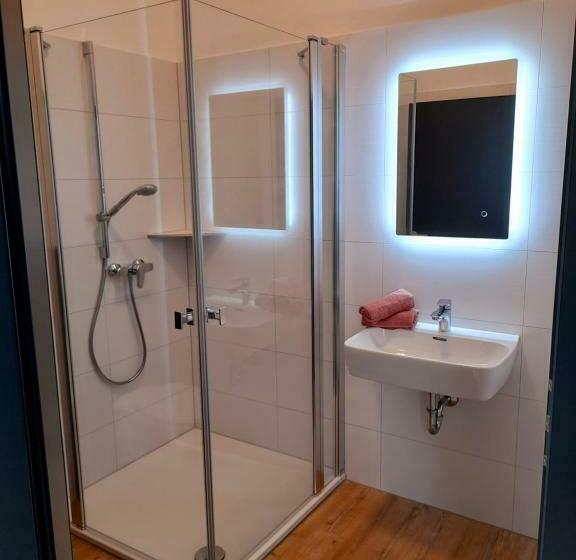 Пансион Gästehaus Leonie