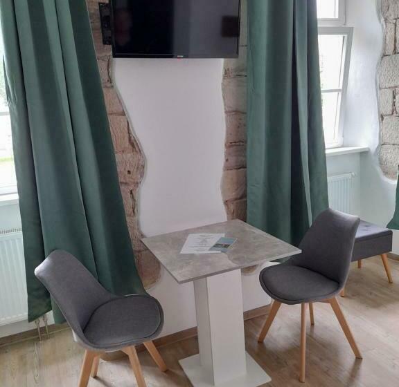 Пансион Gästehaus Leonie