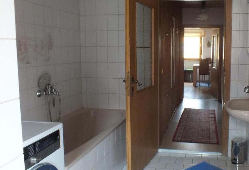 Пансион Gästeunterkunft Gangkofen