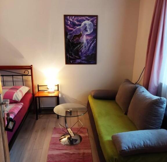 بنسيون Gästeunterkunft Gangkofen