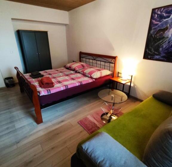 פנסיון Gästeunterkunft Gangkofen