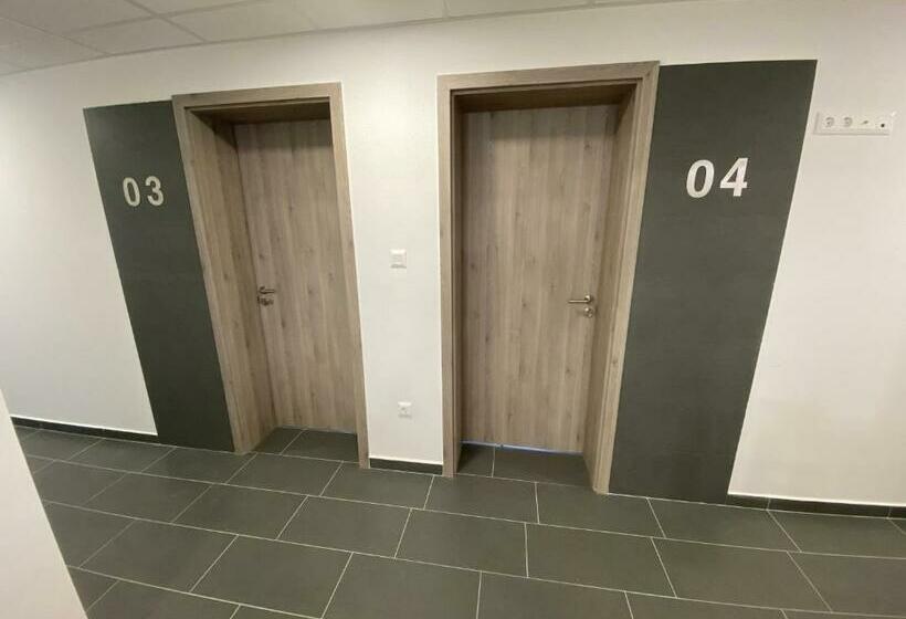 ペンション Magnolia Room & Spa   Adults Only