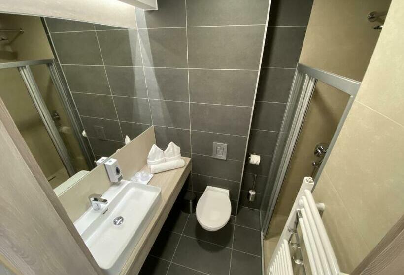 ペンション Magnolia Room & Spa   Adults Only