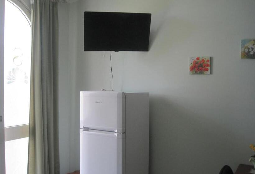 بنسيون Tenuta Innocenzi