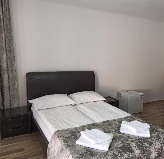 بنسيون Vila Ge