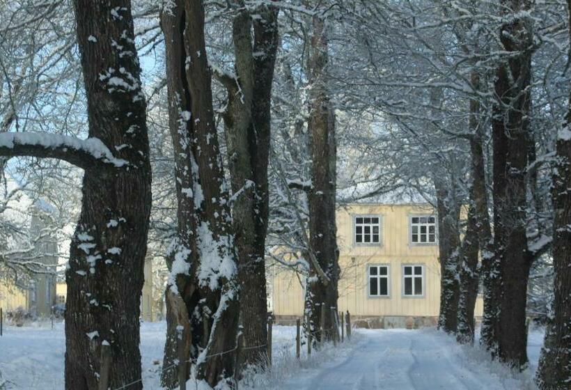 Yxkullsund Säteri B&b   Manor & Estate Since 1662