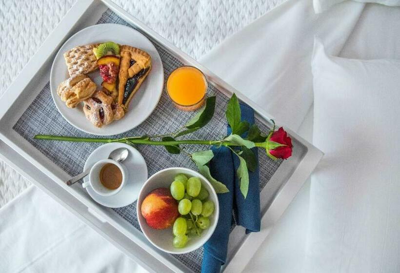 تختخواب و صبحانه 4essences Boutique Rooms