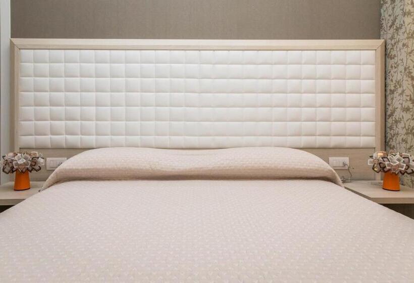 تختخواب و صبحانه 4essences Boutique Rooms