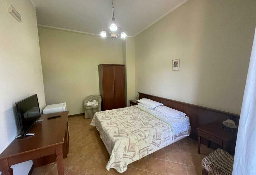 مبيت وإفطار Agriturismo Al Gallo Verde