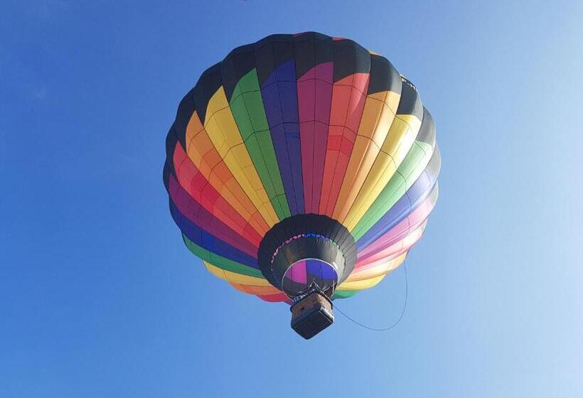 住宿加早餐  Appartement Bagnols   Les Meublés Des Pierres Dorées