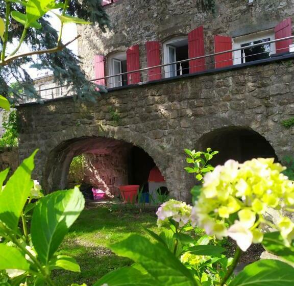 住宿加早餐  Au Pied De La Béalière