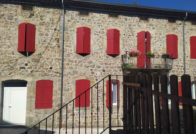 住宿加早餐  Au Pied De La Béalière