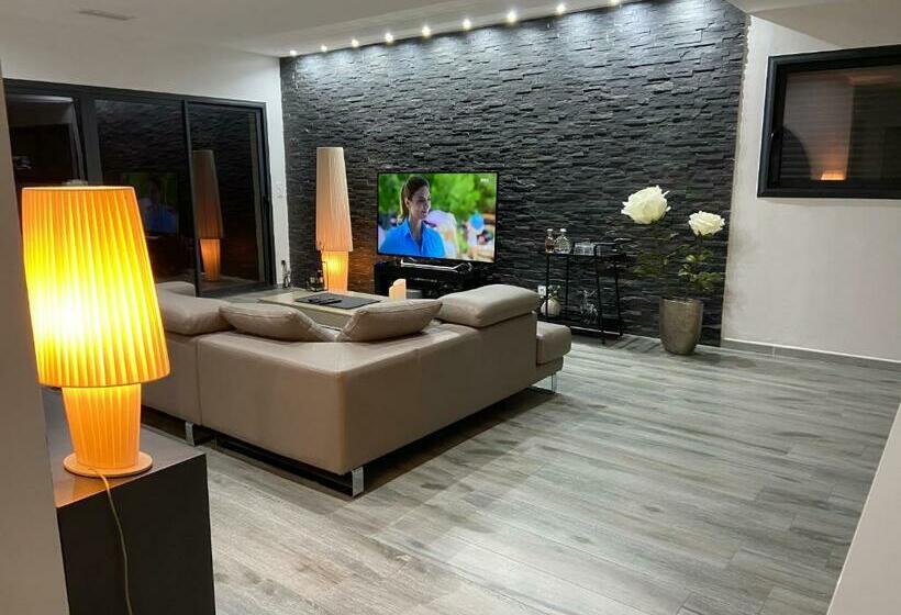 민박 Blue Diamond Room