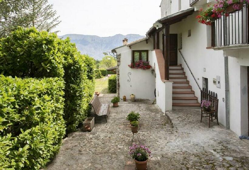 مبيت وإفطار Il Ciavattone Bed And Bike