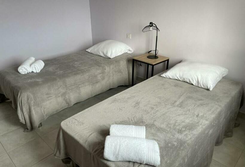 ベッドアンドブレックファースト Les Jardins De Maelle