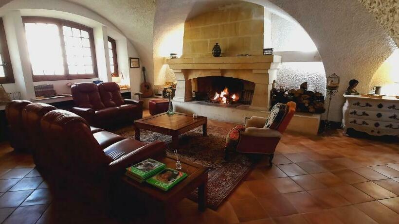 مبيت وإفطار Les Vagabonds Du Mont