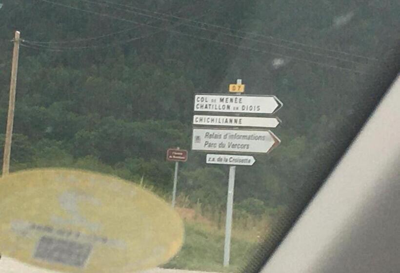 مبيت وإفطار Les Vagabonds Du Mont