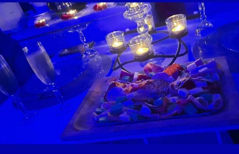 住宿加早餐  Loft Avec Baignoire Spa Lécrin Romantique