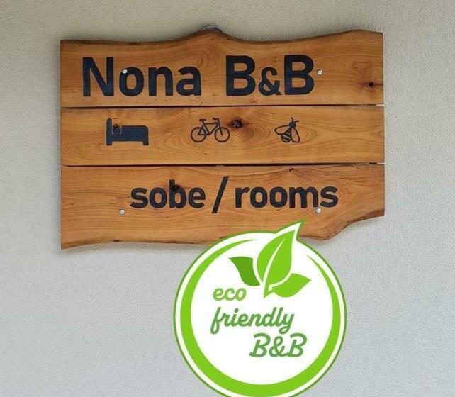 تختخواب و صبحانه Nona Bb