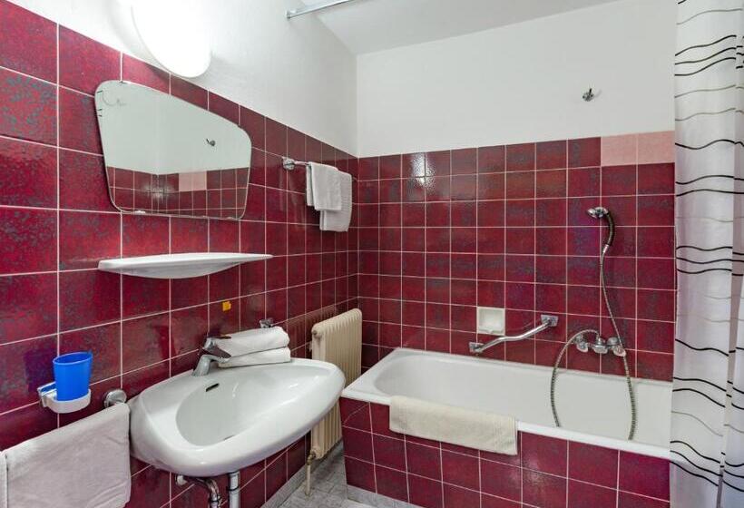 민박 Restaurant Sidan