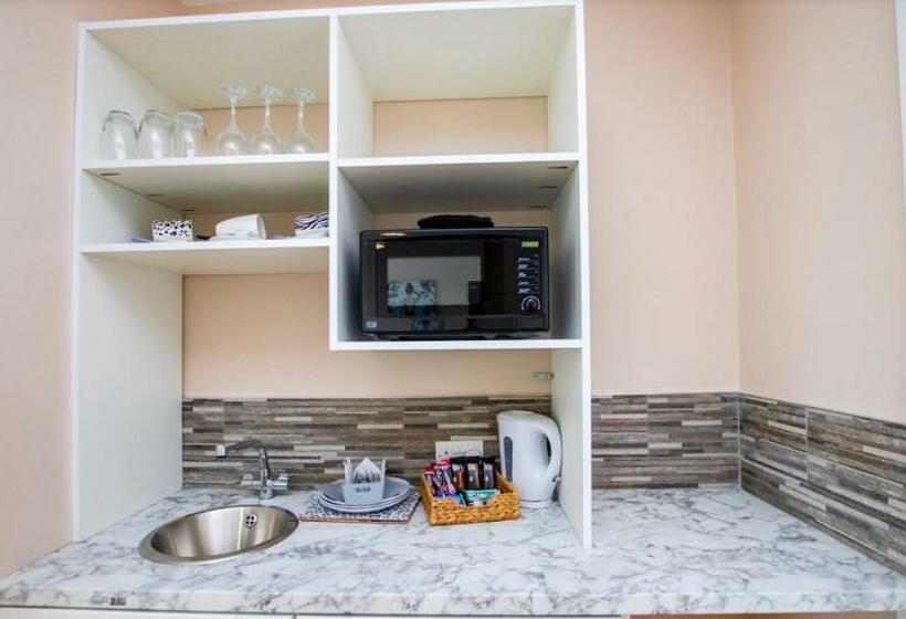 مبيت وإفطار Station 36