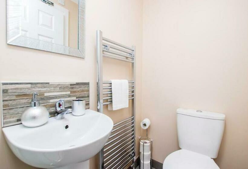 مبيت وإفطار Station 36