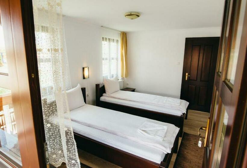 ベッドアンドブレックファースト Vendégváró Panzió