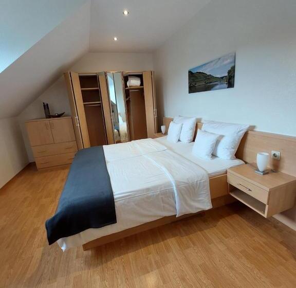 ベッドアンドブレックファースト Weingut Licht Stadtfeld