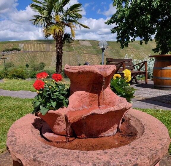 ベッドアンドブレックファースト Weingut Licht Stadtfeld