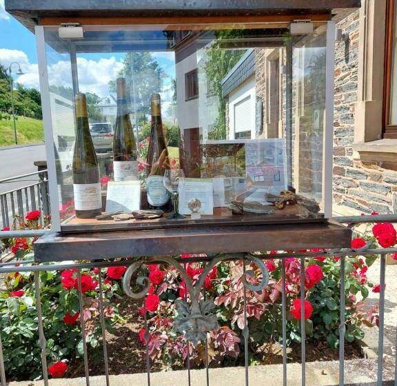 ベッドアンドブレックファースト Weingut Licht Stadtfeld