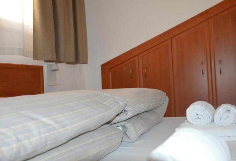 בית מלון כפרי Isolabella