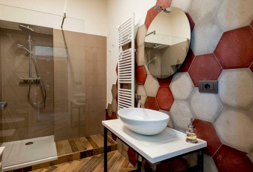 Le Vecchie Persiane   Bed & Breakfast