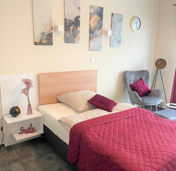 Likedaheim Apartments