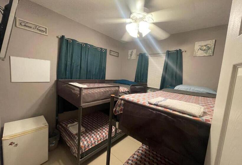 Miami Vibes Hostel Like Shared Room