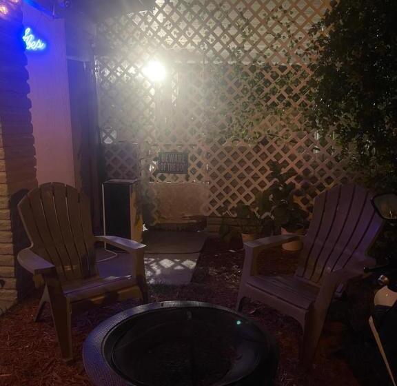 Miami Vibes Hostel Like Shared Room