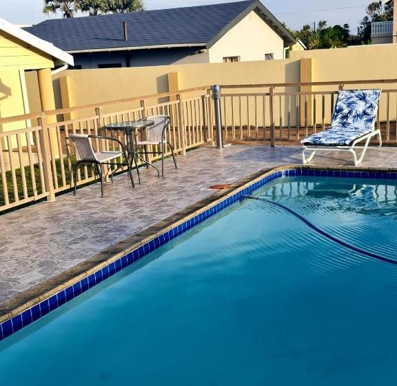 Пансион 36 Frere Road Shelly Beach , Margate