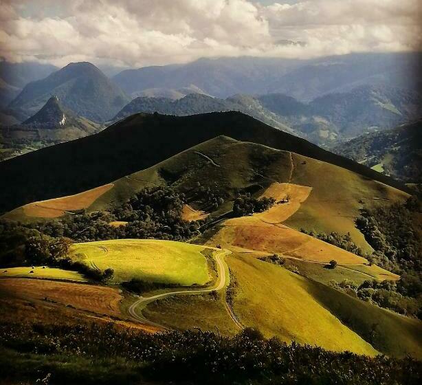 פנסיון Abury, Tables Et Chambres , Randos Et Bien être à La Montagne