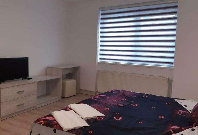 Пансион Calypso Rooms